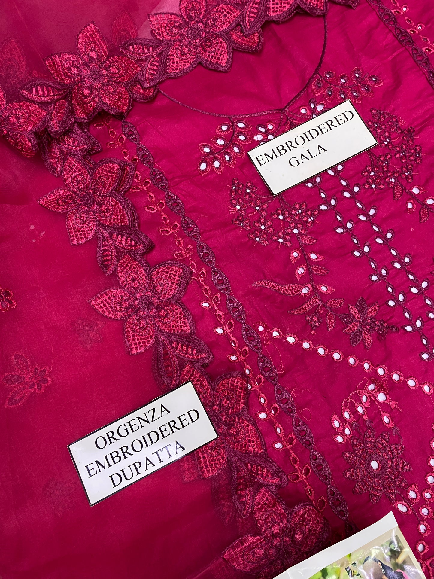 MARIAB MAGNETA CHIKENKARI LAWN WITH ORGENZA DUPATTA |3PC UNSTICHED