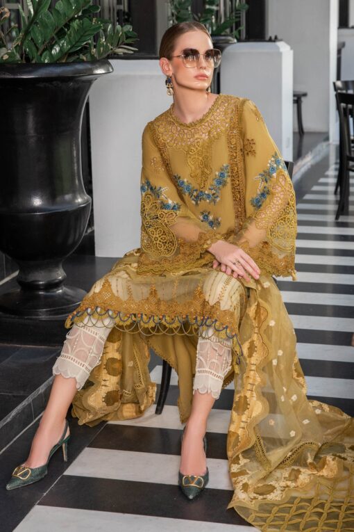 Mariab Embroidered Lawn 3 Piece Unstitched Suit